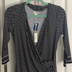 Super cute faux wrap dress. Stretchy!